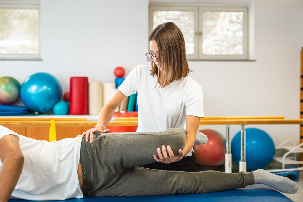 physical therapy for hip flexor tendonitis near Lansdale